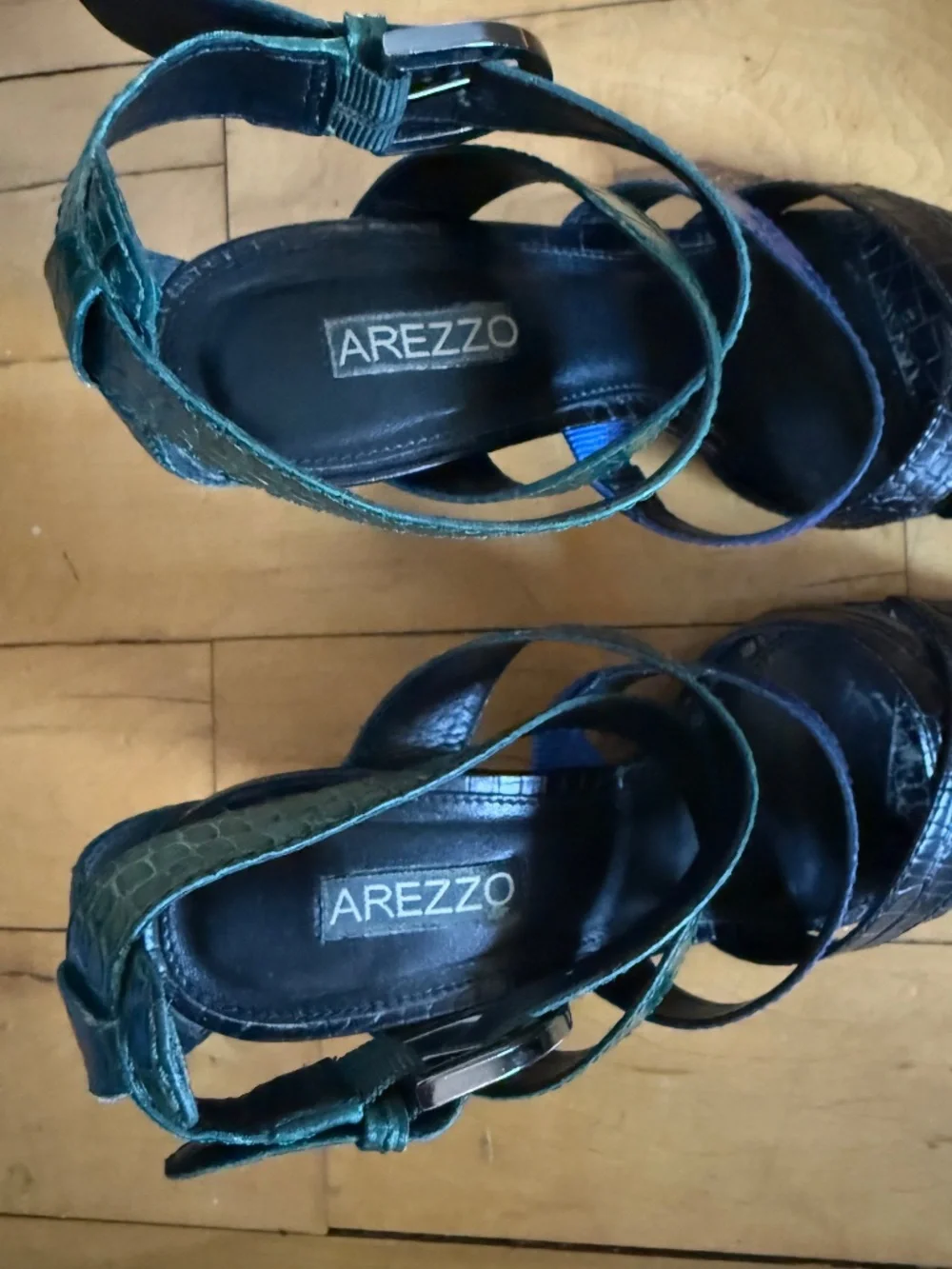 Arezzo croc embossed